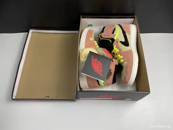 Peach High CW6576-800 1 Air Switch Jordan 0514